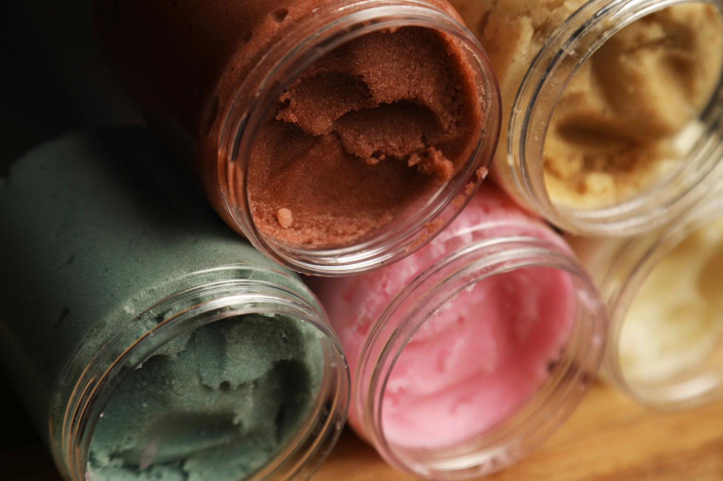 Warm Vanilla Sugar Foaming Sugar Scrub 8oz